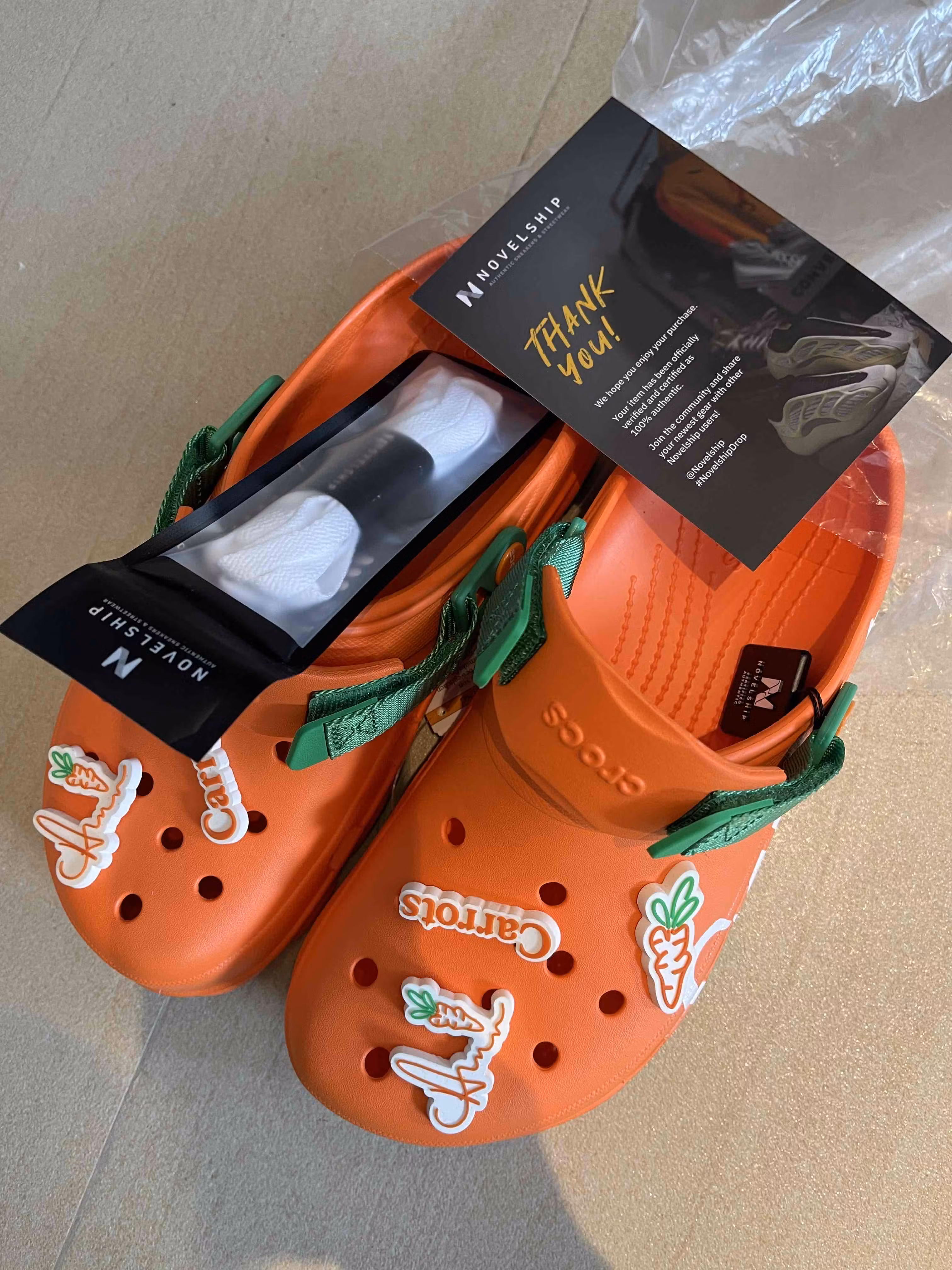 Anwar Carrots x Crocs Clog 'Orange' 207266 810 Anwar Carrots x Crocs Clog 'Orange' 207266 810